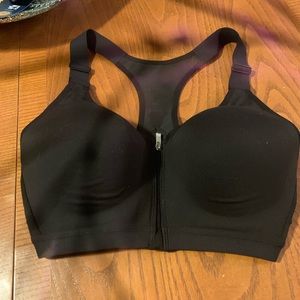 New Victoria’s Secret sports bra
